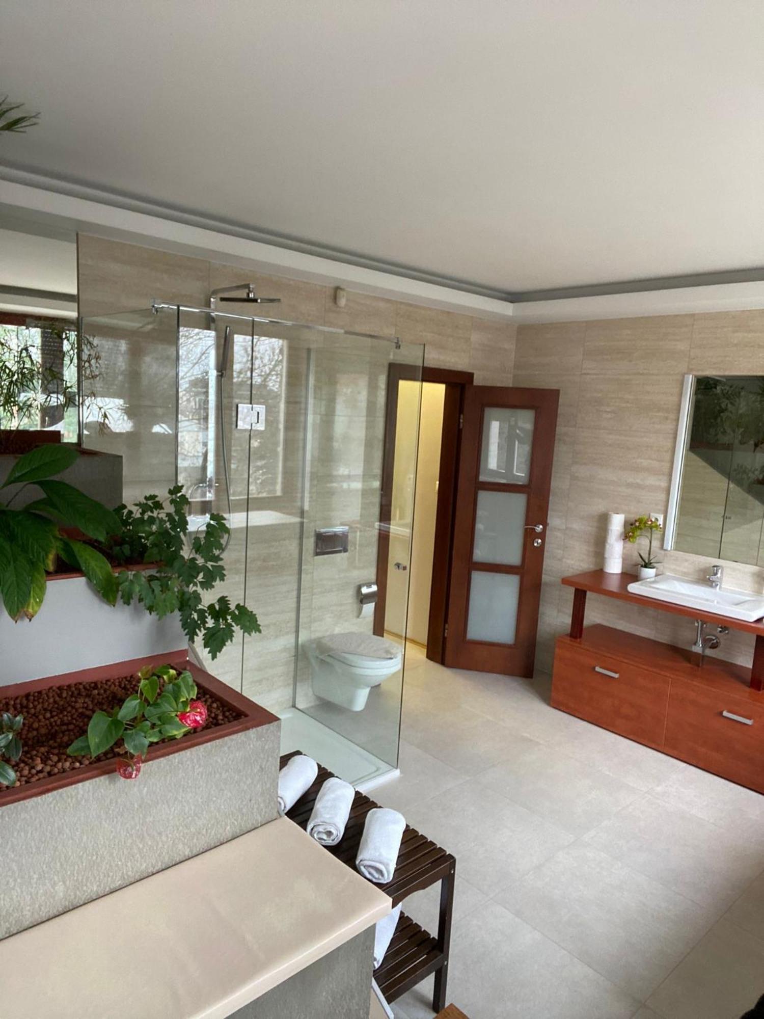 Old Town Apartment บราติสลาวา ภายนอก รูปภาพ